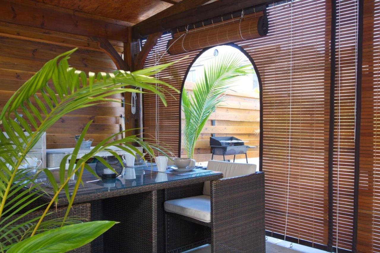 La Villa Alexie - Lagon De Trou D'Eau 라 살린 레 뱅 외부 사진