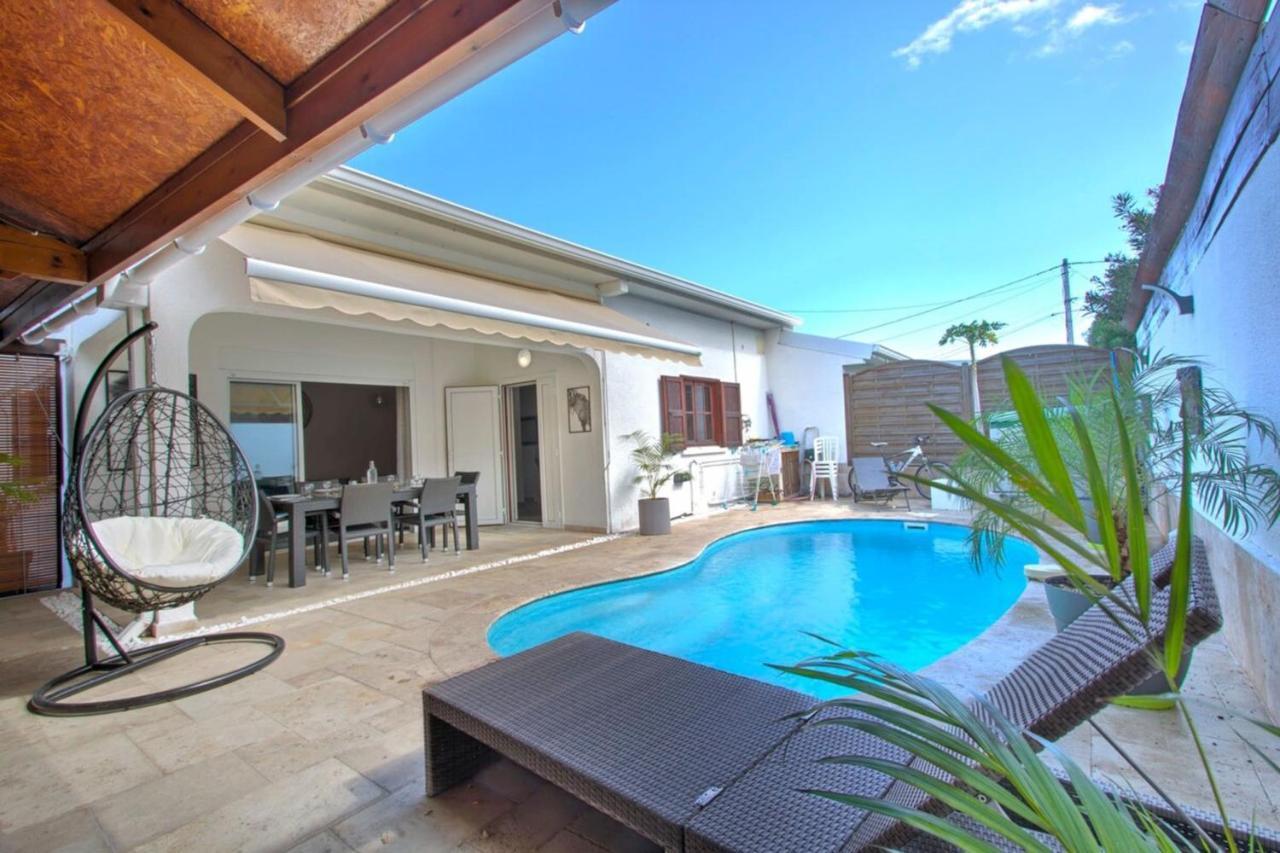 La Villa Alexie - Lagon De Trou D'Eau 라 살린 레 뱅 외부 사진